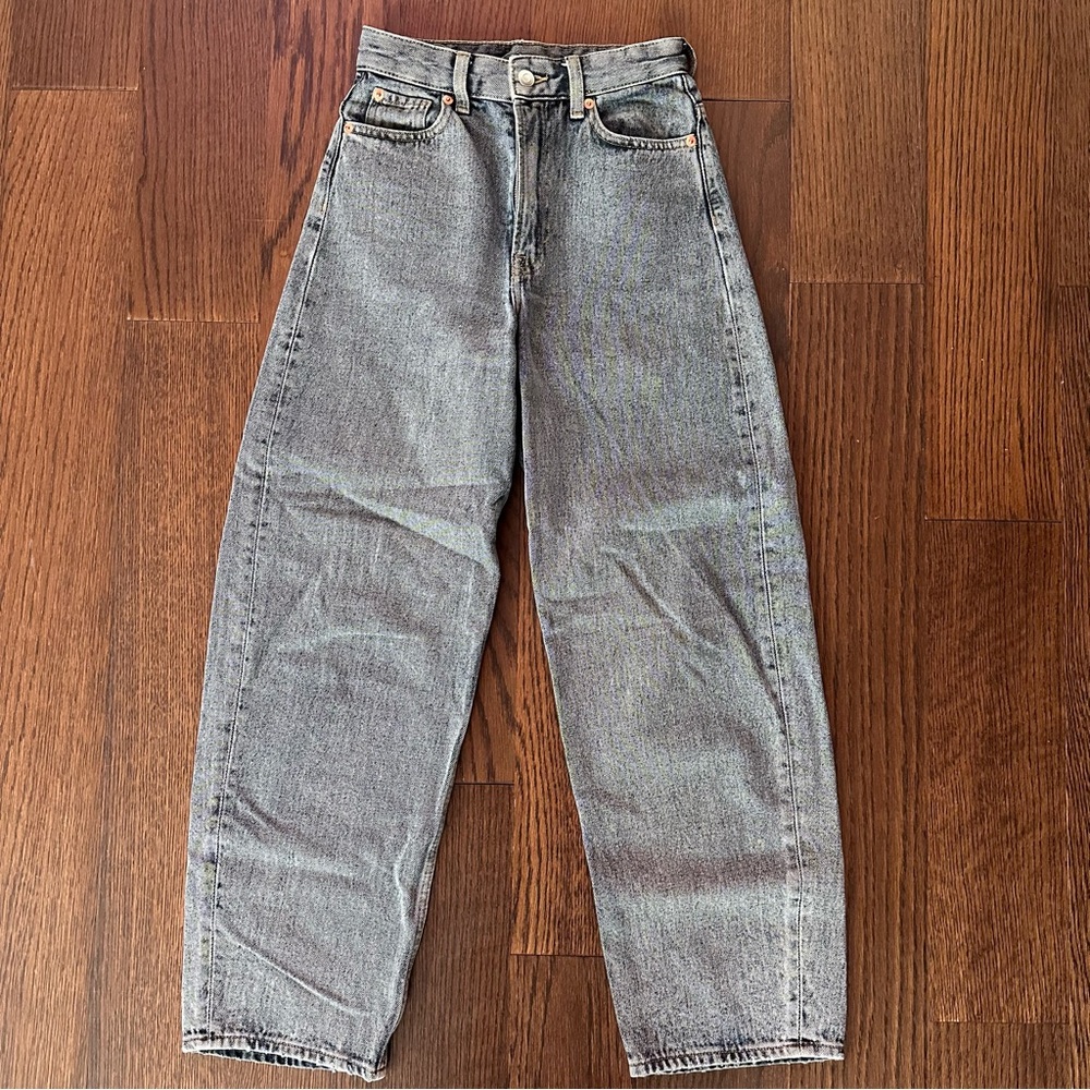 Barrel Leg Jeans